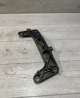BMW 3 F30 F35 F31 Gearbox mounting bracket 6796611 18574710