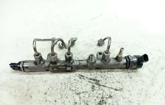 Jaguar XE Fuel main line pipe G4D3-9D280-AA 0445214332 000087L3