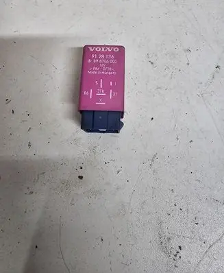 Volvo S70 V70 V70 XC Other relay 9128136 898704000