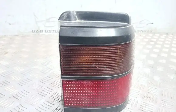 Volkswagen PASSAT B3 Rear/tail lights 333945112 333945257