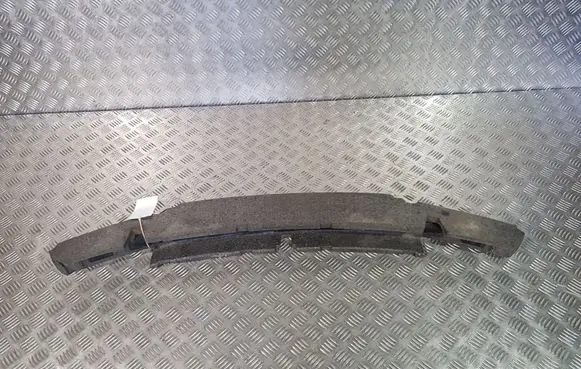 Front bumper foam support bar