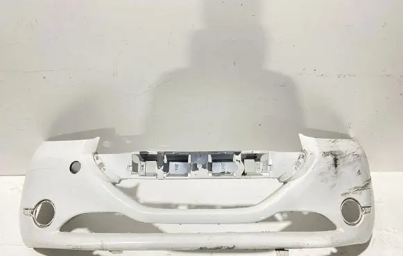 Peugeot 208 Front bumper 1083795X