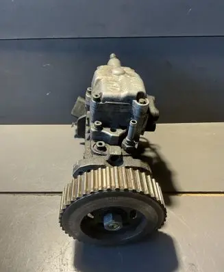 Volkswagen Golf IV Fuel injection high pressure pump 0460404977