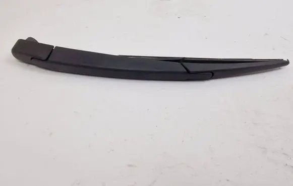 Nissan Qashqai Rear wiper blade arm 
