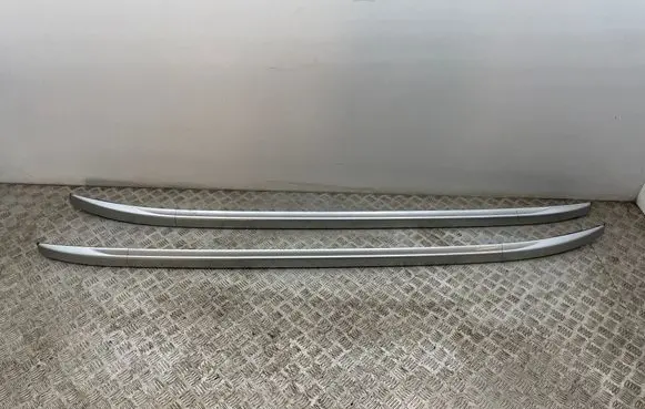 Roof bar rail