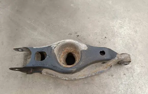 Lancia Thema Coil spring/strut mount 