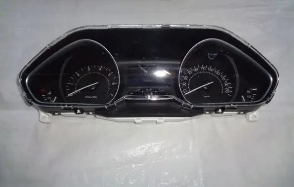 Peugeot 208 Speedometer (instrument cluster) 9825986180