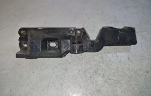 Renault Scenic III - Grand scenic III Fender mounting bracket 631236764R