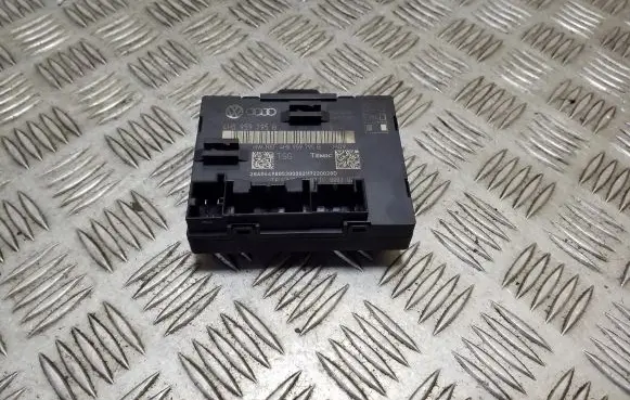 Volkswagen Touareg II Door control unit/module 4H0959795B