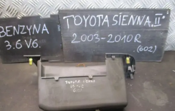 Toyota Sienna XL20 II Glove box in trunk 