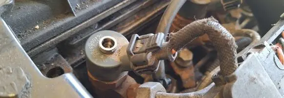 Fuel injector