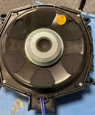 BMW X6 F16 Subwoofer speaker 9247484 18353410