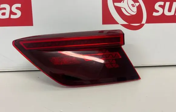 Volkswagen Tiguan Tailgate rear/tail lights 5NA945308D 2SA01252202 00672475