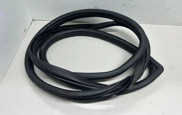 KIA Rio Rear door rubber seal (on body) 