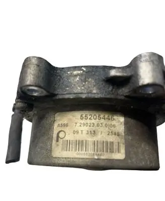 Opel Insignia A Vacuum pump 55205446
