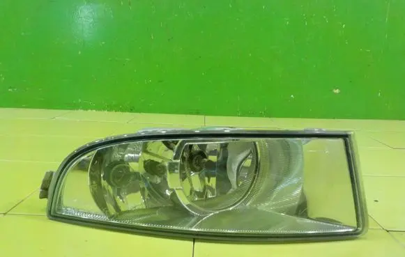 Skoda Octavia Mk2 (1Z) Front fog light 1Z0941702C PRAWY