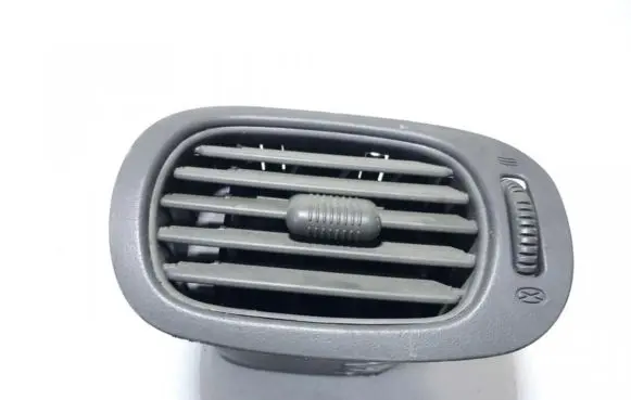 Chrysler Voyager Dash center air vent grill 12050