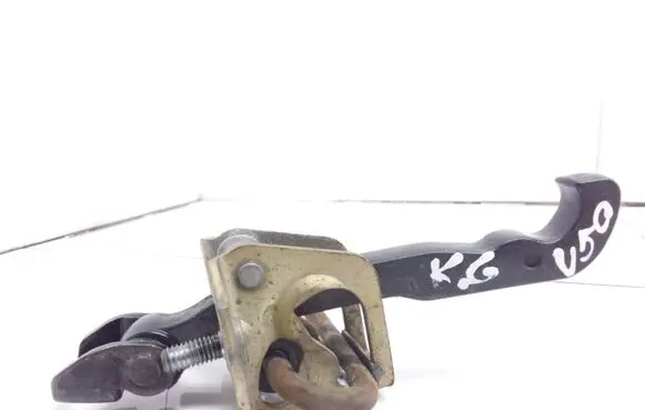 Volvo V50 Rear door check strap stopper