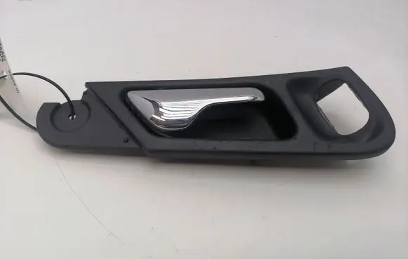Mercedes-Benz C W203 Rear door interior handle A3185