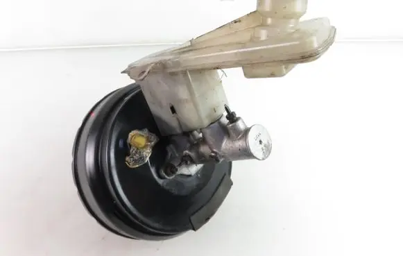 Mazda MPV Brake booster F01G06104F