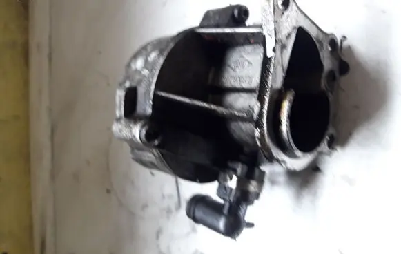Renault Scenic II - Grand scenic II Vacuum pump