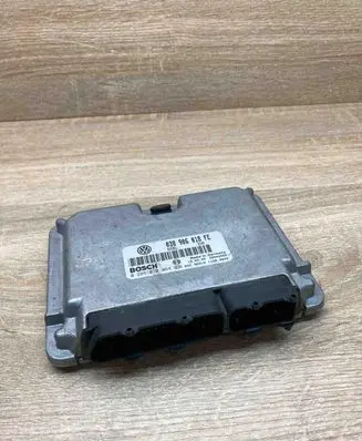 Volkswagen PASSAT B5 Engine control unit/module ECU 038906018FE 0281010064