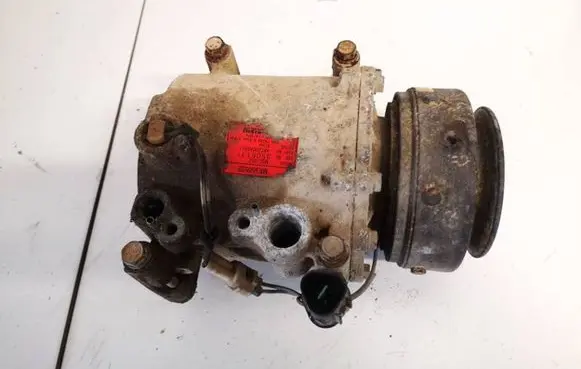Mitsubishi Pajero Sport I Air conditioning (A/C) compressor (pump) mr360532 msc105c