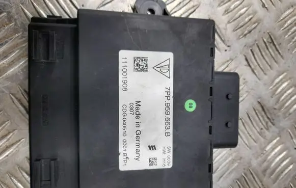 Porsche Panamera (970) Voltage converter/converter module 7PP959663B