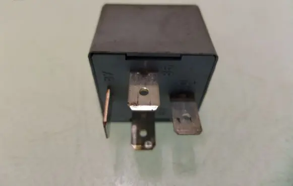 Audi A4 S4 B5 8D Other relay 141951253B 20240072