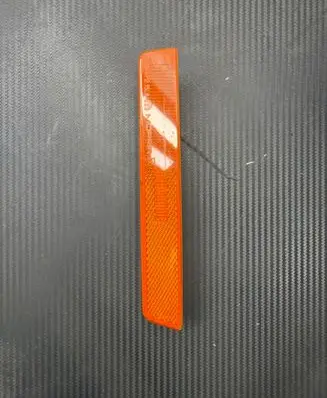Dodge Challenger Front reflector 68195788AB