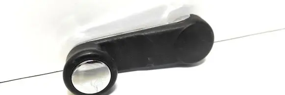 Volkswagen PASSAT B5 Rear door window winding handle 