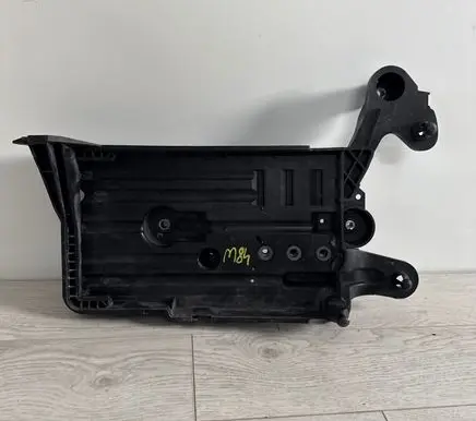 Audi A3 S3 8V Battery tray 5Q0915321