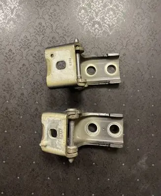 Peugeot Rifter Front door hinge set 