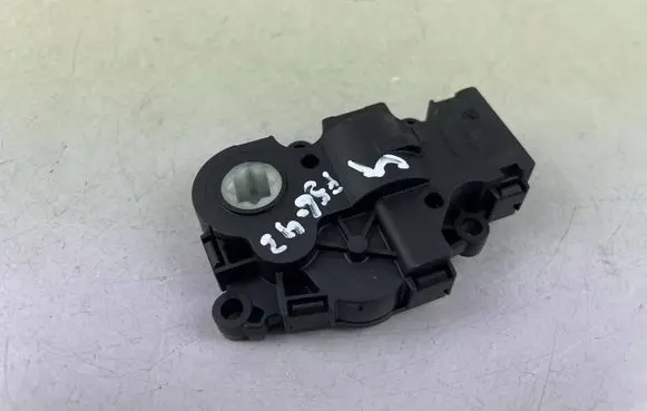 Mini One - Cooper F56 F55 Air flap motor/actuator CZ1139302420