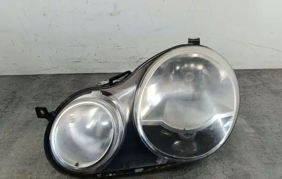 Volkswagen Polo Headlight/headlamp 20A386