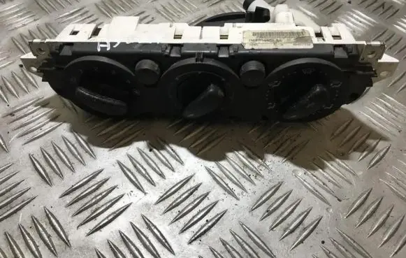 Ford Focus Climate control unit 7m5t19980aa 7m5t-19980-aa