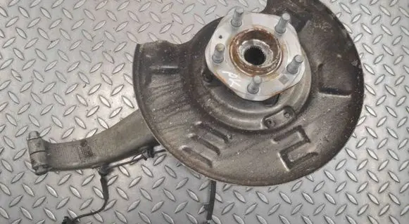 Tesla Model 3 Front wheel hub