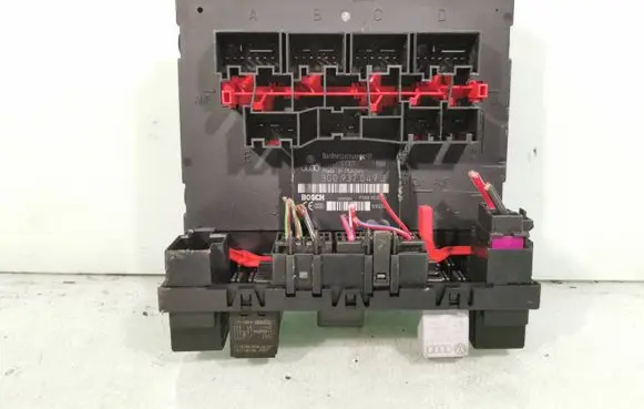 Volkswagen PASSAT B6 Comfort/convenience module 3C0937049J 05393263 H37S1301