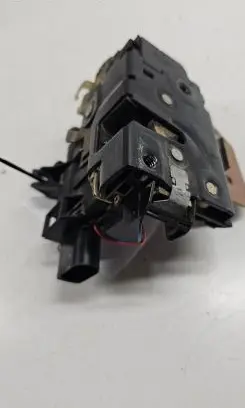 Audi A6 S6 C5 4B Front door lock 4B1837016B