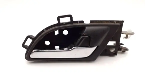 Honda CR-V Front door interior handle