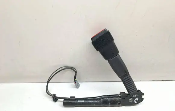 BMW 3 E92 E93 Front seatbelt buckle 7213564