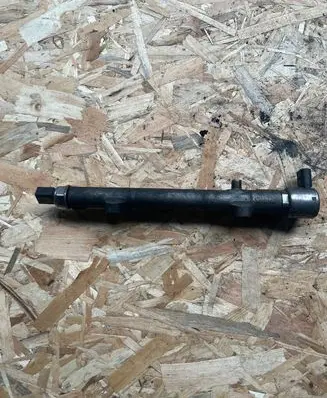 Mercedes-Benz Sprinter W906 Fuel distributor K9890