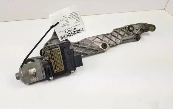 Volkswagen Phaeton Front wiper linkage 3D1955024D