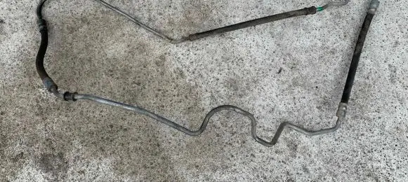Power steering hose/pipe/line