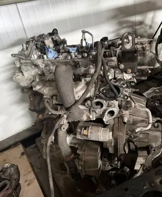 Nissan NV400 Engine
