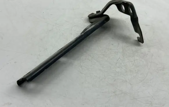 Volkswagen Tiguan Engine bonnet/hood hinges