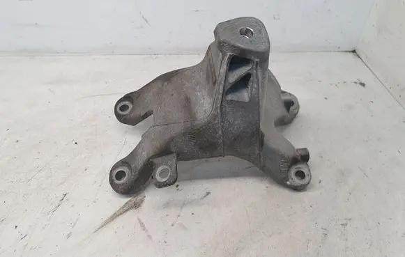 Audi A4 S4 B8 8K Engine mounting bracket 8K0199308AL