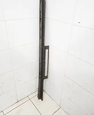 Mercedes-Benz R W251 Front sill trim cover A2516800035