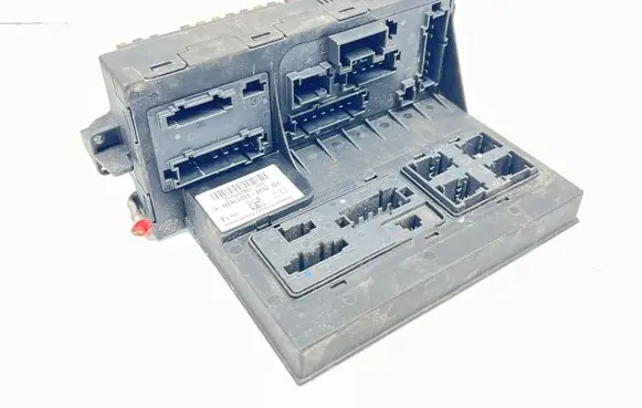 Mercedes-Benz E W211 Fuse module 2115457801