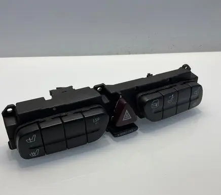 Mercedes-Benz C W203 Hazard light switch 2038215458 30277000001 3306090200